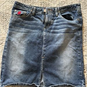 Y2K denim skirt. Size 5